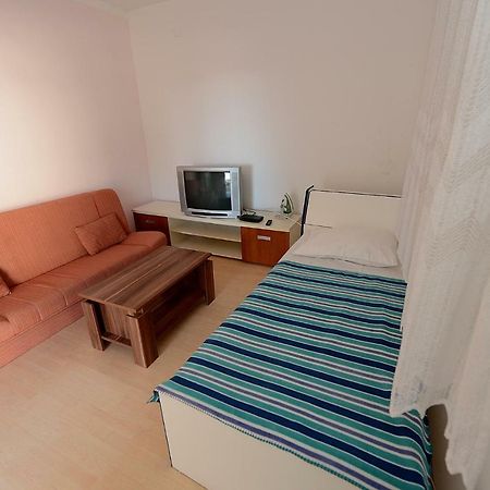 Apartment Kod Stipe Vrsi Luaran gambar
