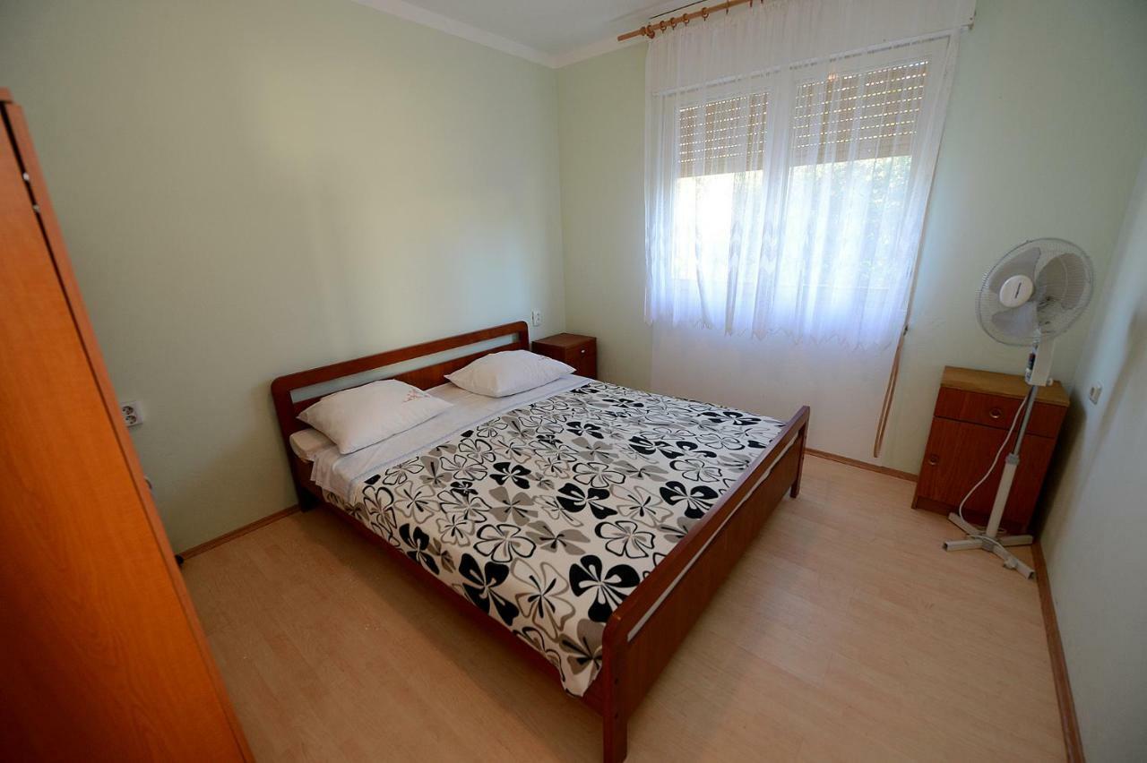 Apartment Kod Stipe Vrsi Bilik gambar